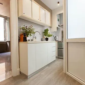 https://casa-vacanze-al-corso.it-romehotels.com